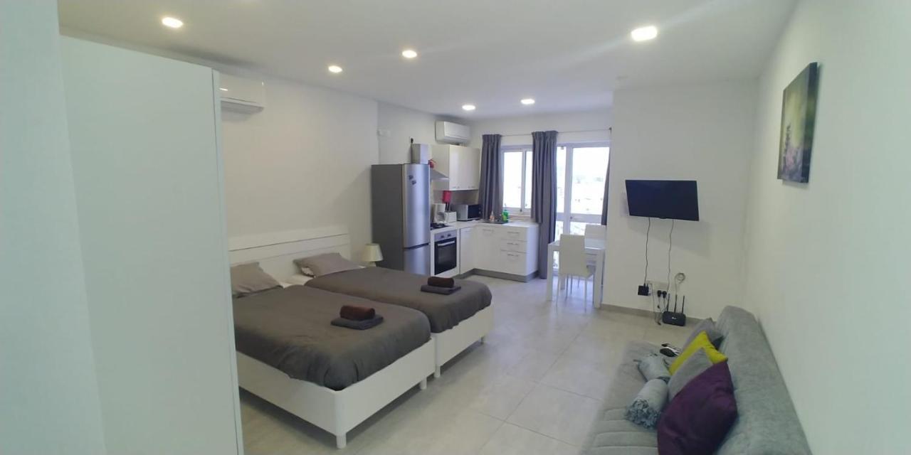 Wonderful Apartments With Shared Jacuzzi And Panorama Rooftop Gzira Exterior photo